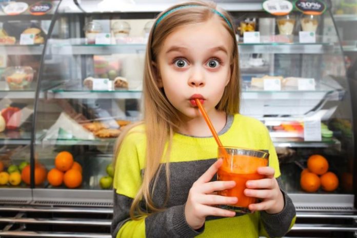 fruit-juice-for-kids-kidhours