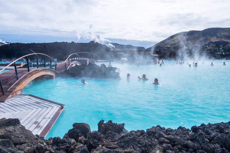 blue-lagoon-Reykjavik-Iceland-kidhours