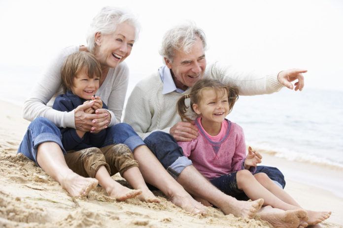 grandparents-with-grandchildren-kidhours