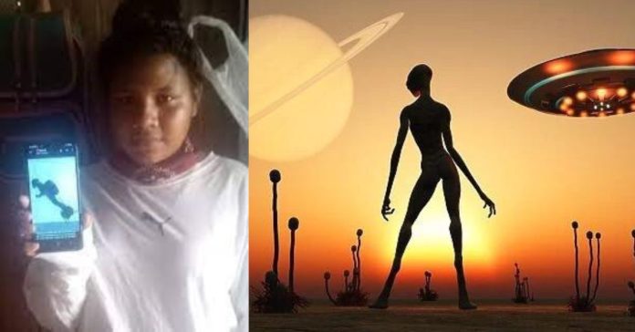 7 Feet Tall Aaliens  சிறுவர்களுக்கான உலக செய்திகள்